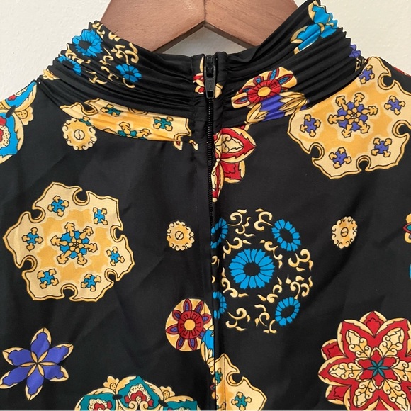 VTG Women’s Black Medallion Polyester Blouse High Neck Sz. 10 Office Preppy - Picture 3 of 8